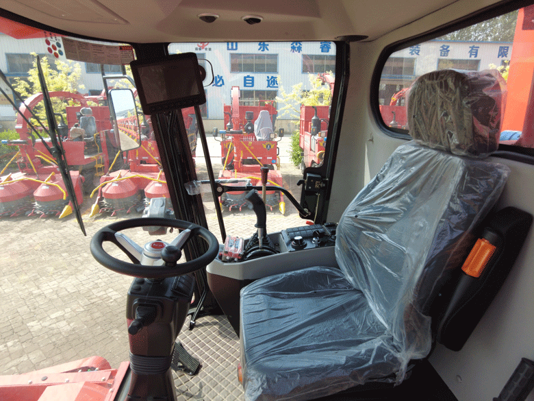 Approvisionnement d'usine 4Qz‑2100 Moissonneuse-hacheuse fourragère automotrice diesel durable et stable pour la fabrication d'ensilage